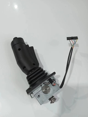 comprar Genie 137634 Accesorios para controladores de joystick 100% nuevos en el mercado de repuestos Partes para plataformas de trabajo aéreas Fabricación en línea