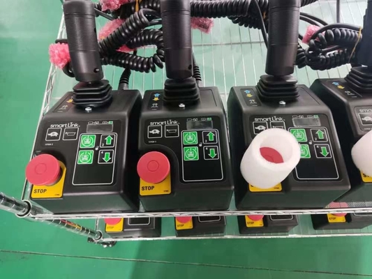 comprar 137633GT caja de control del ascensor Genie con 6 botones, 2 controladores de velocidad Fabricación en línea