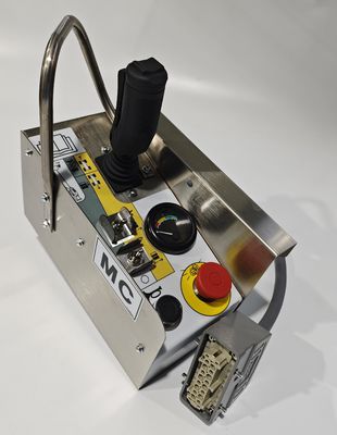 comprar Skyjack Control Box 212637 Model with 1Year Warranty and 4 kg Weight for Platform Control Fabricación en línea